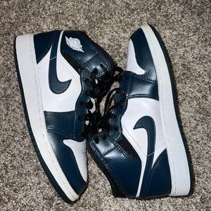 Boys Nike Air Jordan size 5